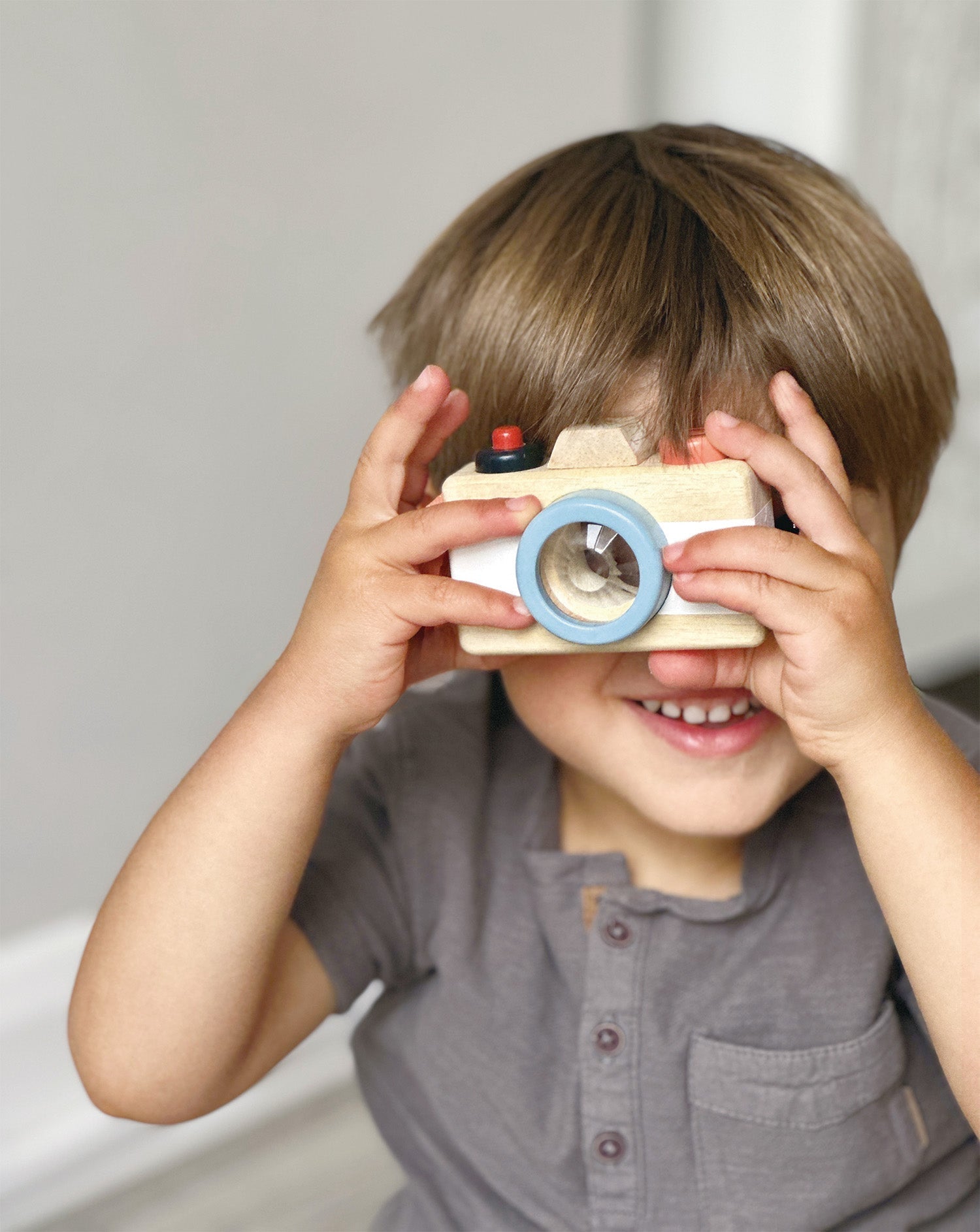 Wooden Pretend Camera | Mentari